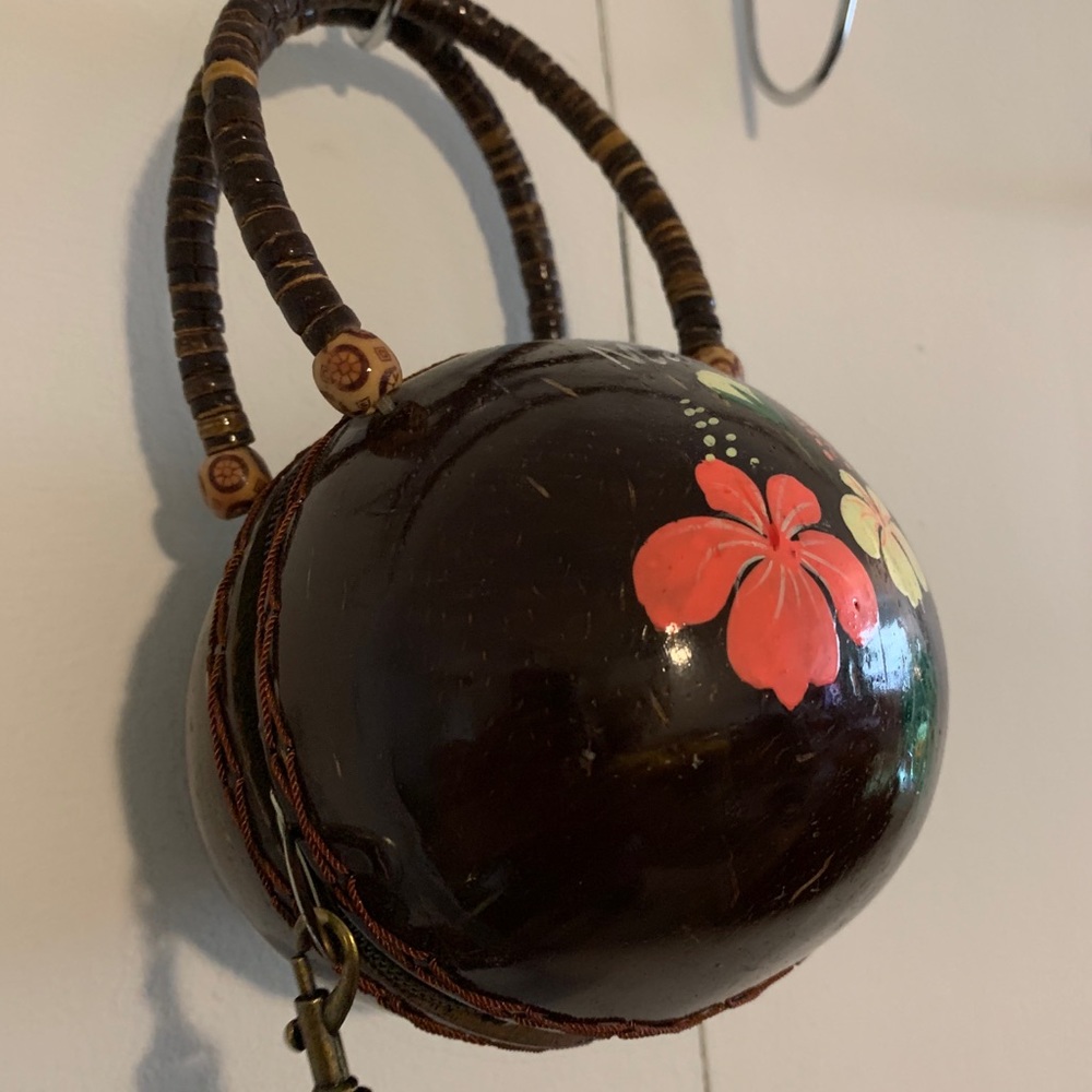 Coconut hand purse - Picture 3 of 8
